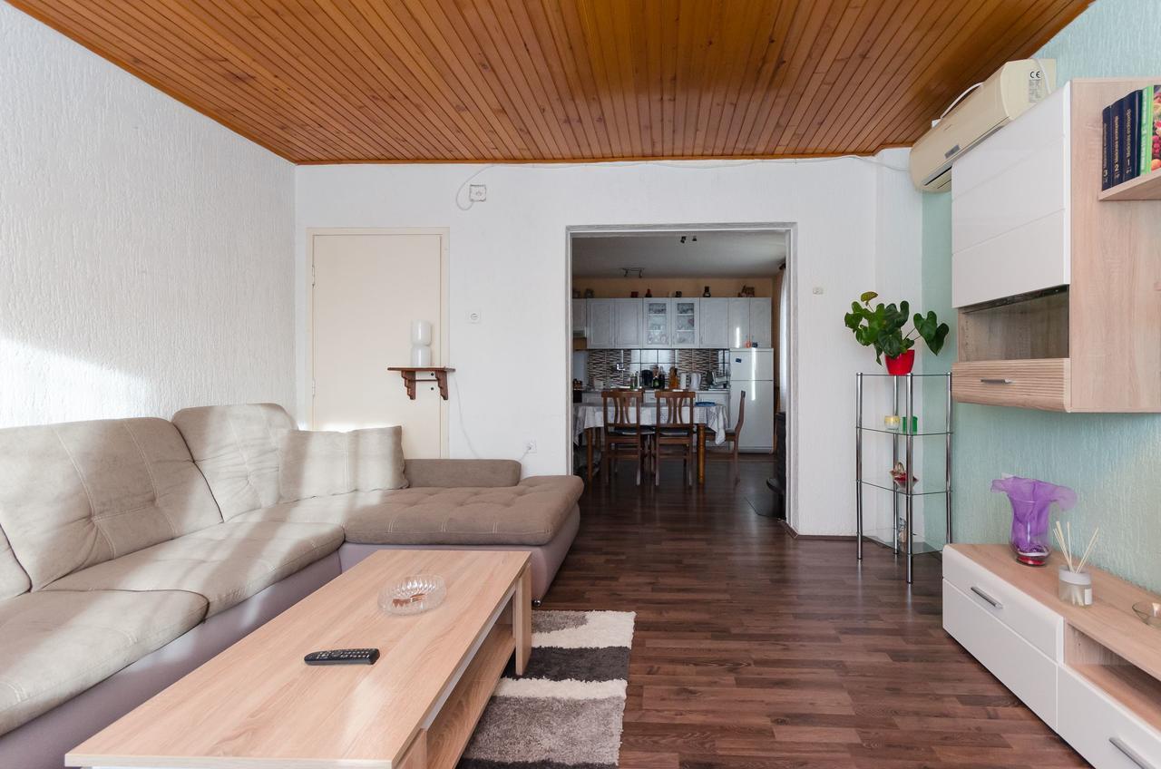 Apartment Milan Senj  Esterno foto